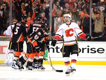 ANAHEIM, CA - APRIL 13:  TJ Brodie #7 of the Calgary Flames reacts to a goal from Jakob Silfverberg #33 of the Anaheim Ducks to take a 3-2 lead during the second period in Game One of the Western Conference First Round during the 2017 NHL Stanley Cup Playoffs at Honda Center on April 13, 2017 in Anaheim, California.  (Photo by Harry How/Getty Images)