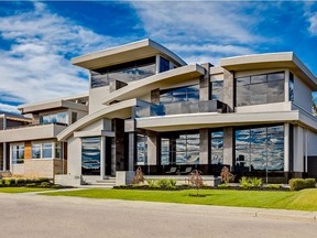 Riverview Custom Homes won the category of Best New Home $1.5 million to $2,299,999 for Infinity, in BILD Calgary Region's 2016 SAM (Sales and Marketing) Awards held April 8, 2017, at the Telus Convention Centre in Calgary.