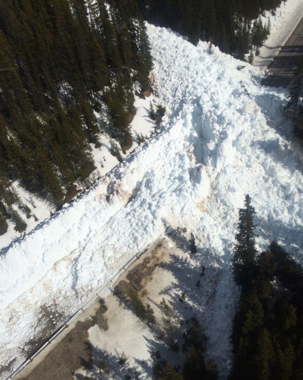 Officials close Icefields Parkway after avalanche blankets road