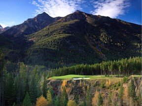 Cliffhanger, the signature sixth hole at Greywolf Golf Course in Panorama, B.C. (Courtesy of Totem Golf)