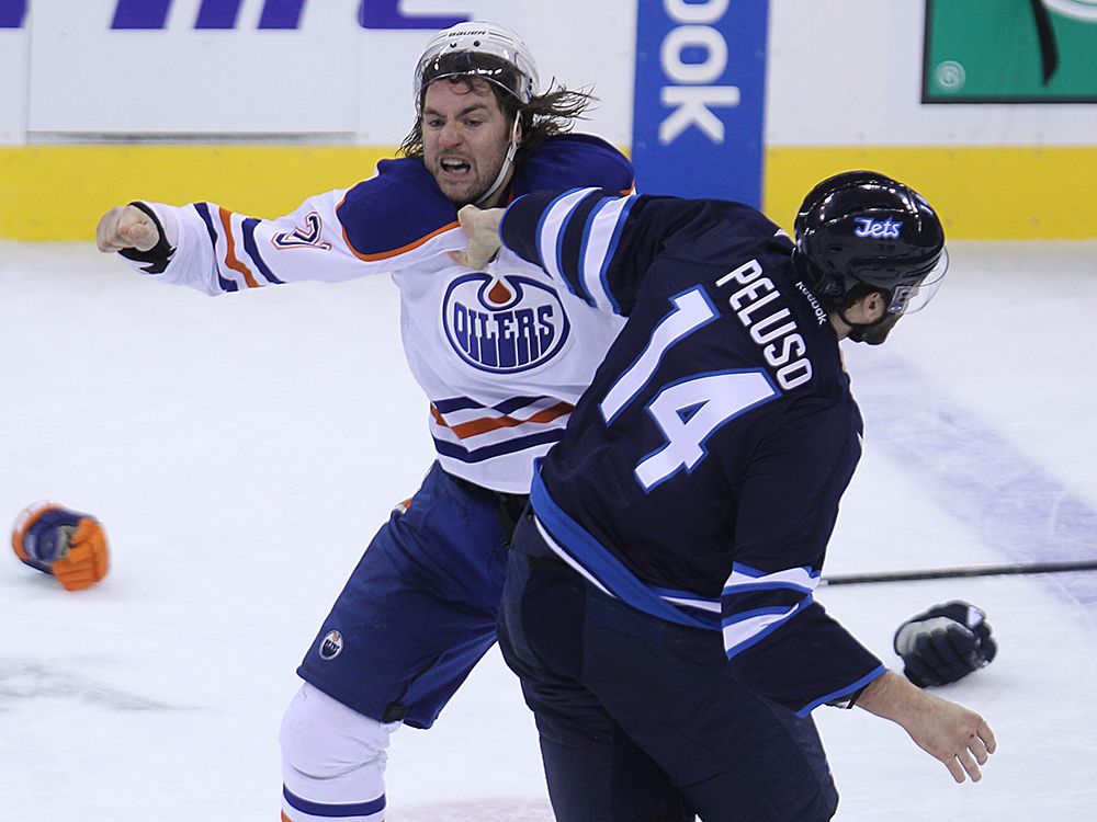 NHL players say Edmonton Oilers have 'best visiting locker room