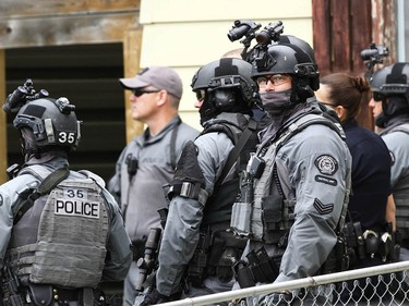 Police respond to an incident related to a stabbing in Calgary on Tuesday July 4, 2017. A stand off with a suspect lasted hours as negotiators dealt with a suspect.Jim Wells//Postmedia