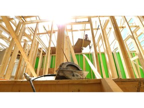 New construction of single-family homes in Calgary continued to top numbers from last year.