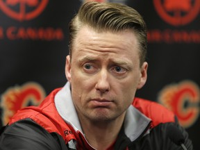 Calgary Flames head coach Glen Gulutzan
