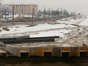 Construction along Glenmore Tr near Sarcee Tr SW in Calgary is shown on Saturday, January 27, 2018. The massive ring road project and development on the neighbouring Tsuut'ina First Nation were raised by Lakeview residents who held a townhall meeting on Saturday morning. Jim Wells/Postmedia