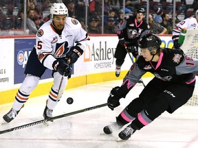 The Calgary Hitmen lose to the Kamloops Blazers at the Saddledome on Friday, Jan. 19, 2018.