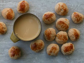 Portuguese Spice Cookies