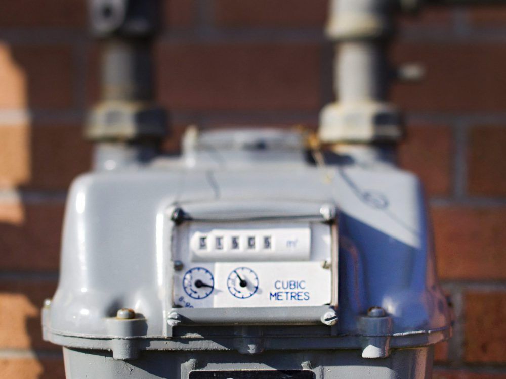 atco-takes-to-the-skies-to-read-gas-meters-calgary-herald