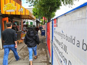 The under construction 700 block of 17th avenue in Calgary's beltline was photographed on July 2, 2018. There will be a summer break for construction on 17th avenue with the roadway and curb parking opening up for July and August. Gavin Young/Postmedia