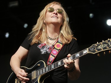 Melissa Etheridge performs at the 30th anniversary of the Oxford Stomp at Shaw Millennium Park on  Friday, July 13, 2018. Dean Pilling/Postmedia