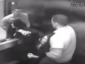 A video still from security cameras shows Luís Felipe Manvailer assaulting Tatiane Spitzner.