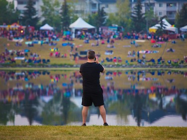 Crowds gather at the opening night of the 2018 Globalfest Fireworks Festival. The night celebrated Ukraine and lit up the sky above Elliston Park on Thursday August 16, 2018.