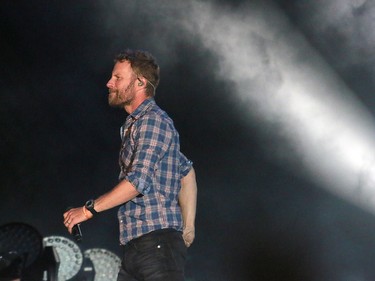 Country star Dierks Bentley performs at the 3rd annual Country Thunder music festival held at Prairie Winds Park in northeast Calgary Friday, August 17, 2018. Dean Pilling/Postmedia