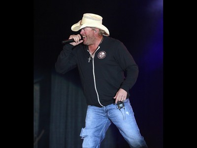 Toby Keith brings 'Cowboy' 25 tour to Country Thunder