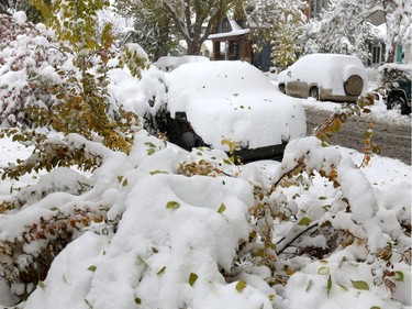 Calgarians woke up to a massive October snow storm crippling the city on Tuesday Oct. 2, 2018.