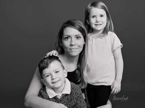 Kanaye Renfrew with her children. Photo courtesy the Renfrew family.