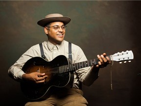 Dom Flemons. Photo by Tim Duffy.