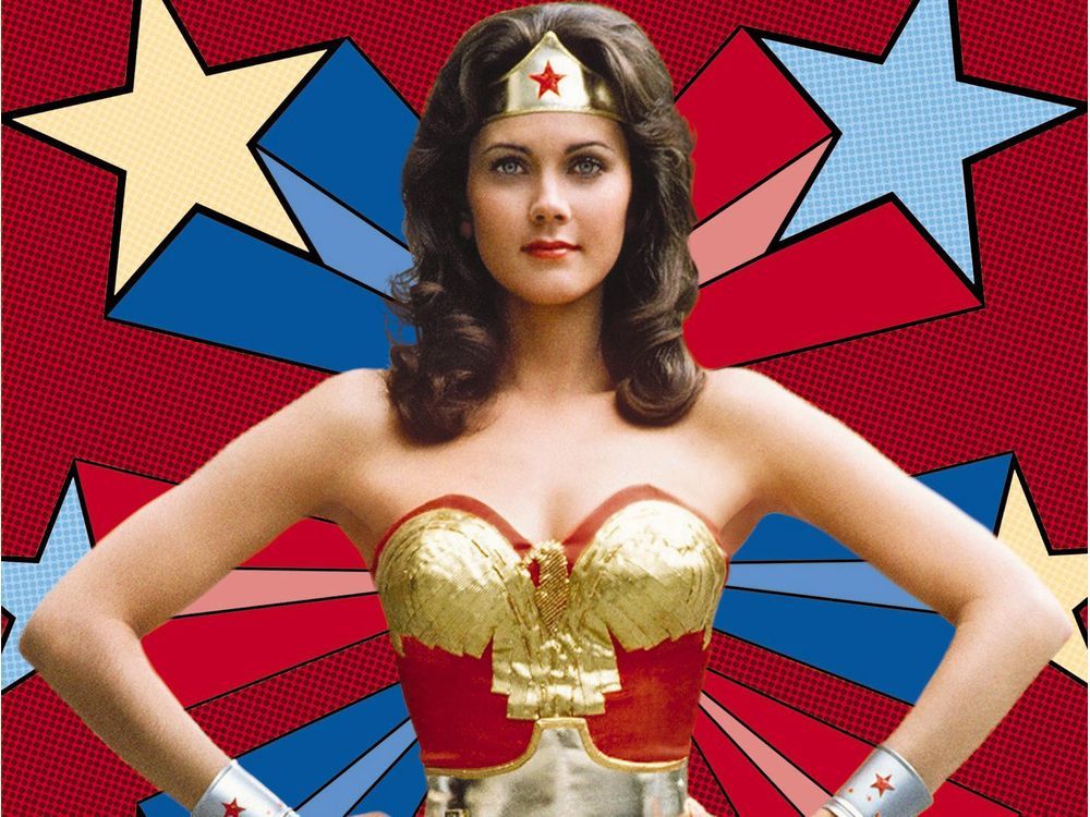 Women's Caped Wonder Woman Costume