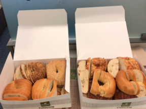 The picture Alek Krautmann posted to Twitter, showing St. Louis-style sliced bagels.