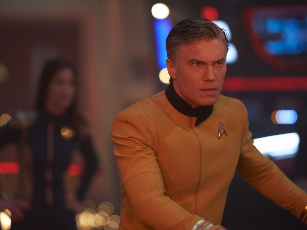 Calgary Expo: Anson Mount turns in his six-shooter for a phaser in Star ...