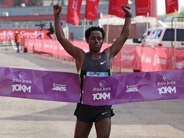 Hailu Hailu of Calgary wins the men’s Jugo Juice 10K, in 32:44, one of the events at the Scotiabank Calgary Marathon on Sunday May 26, 2019.