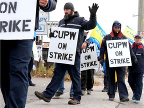 Workers looking to organize in Alberta will now have to do so by means of secret ballot, rather than signing union cards under new legislation from the UCP government.