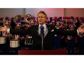 Cary Elwes as Mayor Kline in Stranger Things.