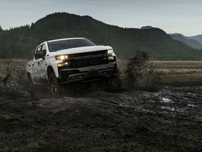 The Z71 Off-Road Package comes standard on the Silverado Custom Trail Boss and delivers a generous suite of features that make this truck an off-road powerhouse.