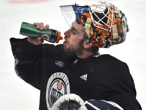 Former Edmonton Oilers goalie Cam Talbot has signed a one-year deal with the Calgary Flames.