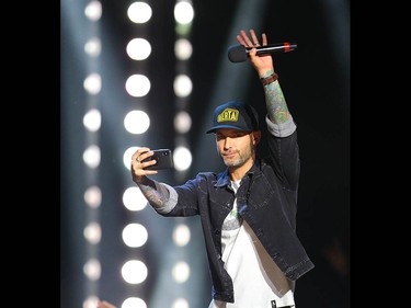 Dallas Smith waves goodbye after the Canadian Country Music Awards in Calgary on Sunday, September 8, 2019. Al Charest / Postmedia