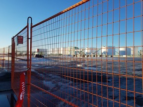 Postmedia Calgary - Unifor members protest outside a Federated Co-op Ltd. fuel terminal in Carseland, Ab. on Saturday, Jan. 25, 2020. The protests were in support of locked-out workers in Regina. Jason Herring / Postmedia