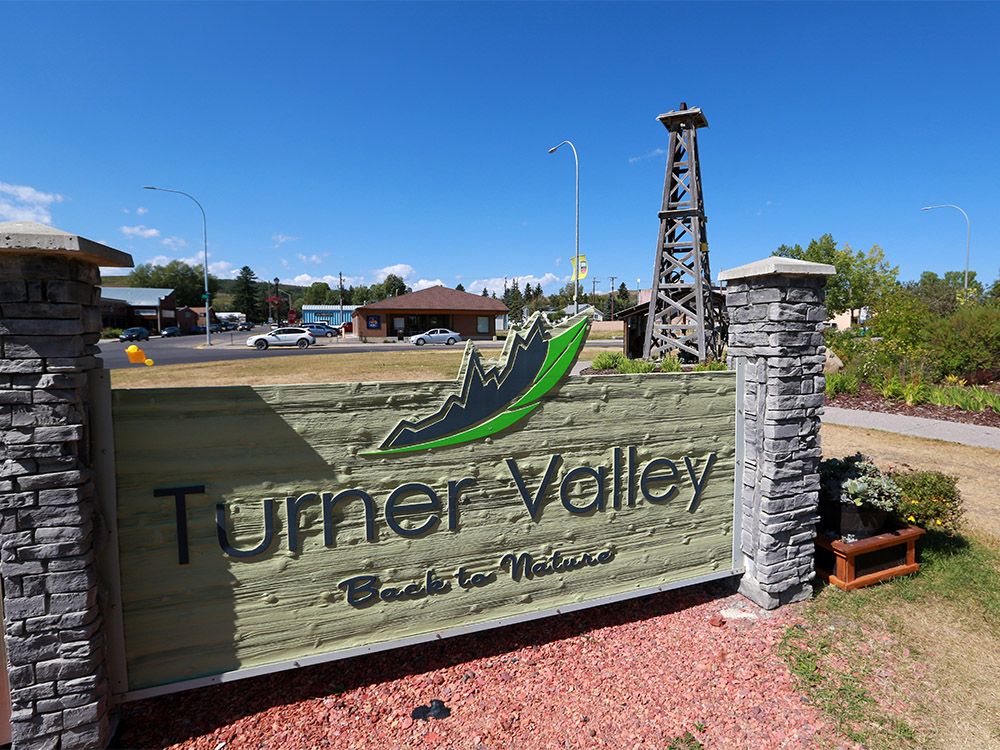 Turner Valley, Black Diamond expect to be one town within a year