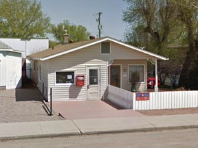 A man attempted to rob the Canada Post office in Rosedale, Alta., on Aug. 13, 2020.