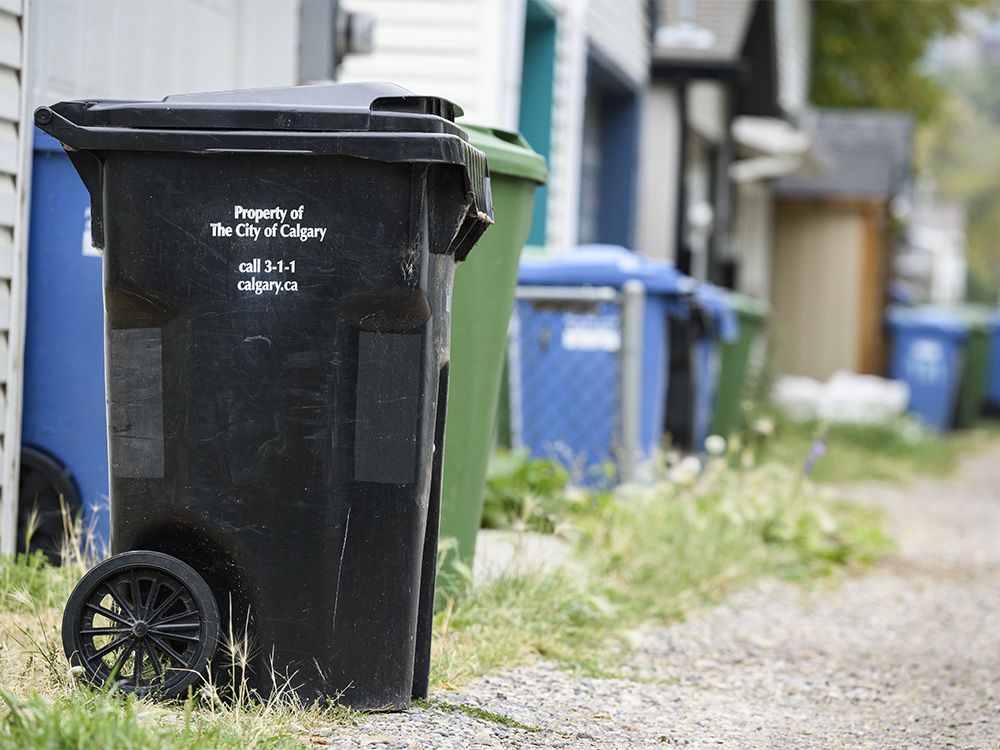 Parts of Calgary to see privatized garbage collection in city pilot