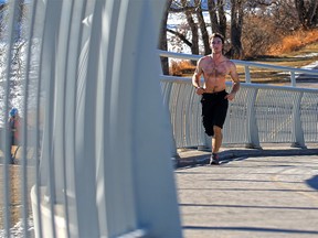 It was shirtless December running weather Thursday December 3, 2020 as Calgary hit 16 C breaking an 81 year-old record for Dec 3 set in 1939.