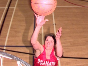 Calgary Dinos basketball legend Jodi Evans is getting the call to the Canada West Hall of Fame.