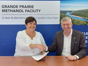 Nauticol president and CEO Mark Tonner and County of Grande Prairie Reeve Leanne Beaupre seen in a file photo. Nauticol aims to have its plant operational by 2025.