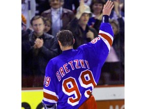 Wayne Gretzky makes his final wave to a crowd in Ottawa after a game against the Senators in Ottawa on Thursday, April 15, 1999. It was his last NHL game in Canada. Ottawa Citizen archive photo.