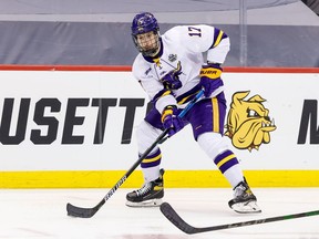 The Calgary Flames have signed right-winger Walker Duehr to an entry-level contract. Duehr, 23, just completed his NCAA career with the Minnesota State Mavericks.