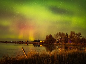 The aurora putting on a show in the sky north of Strathmore, Ab., on Tuesday, October 12, 2021.