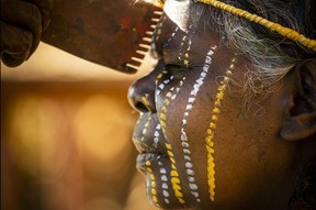 Explorez les îles Tiwi dans le Territoire du Nord de l'Australie avec SeaLink. Avec l'aimable autorisation de Tourism Australia