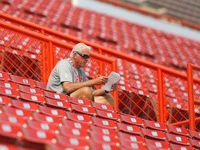 Jay McNeil ले CFL को Calgary Stampeders सँग अध्यक्षको भूमिका लिन्छ Jay McNeil ले CFL को Calgary Stampeders सँग अध्यक्षको भूमिका लिन्छ