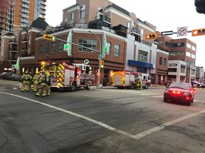 Avenida 15  Y el personal responde a un incendio en el tercer piso de Beltline cerca de 6 St. SW