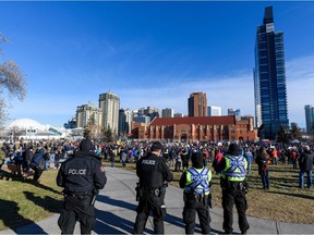 A large crowd of people gather at Shaw Millennium Park to protest the COVID-19 restrictions on Saturday, November 20, 2021. Azin Ghaffari/Postmedia