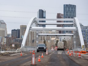 Bridge on 9th Avenue S.E., looking towards downtown from Inglewood, has opened to one lane in each direction. Final construction is expected to be complete in spring 2022.