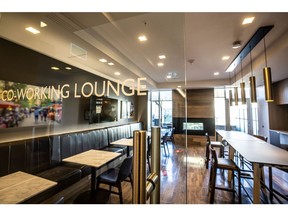 The coworking lounge in UpTen.