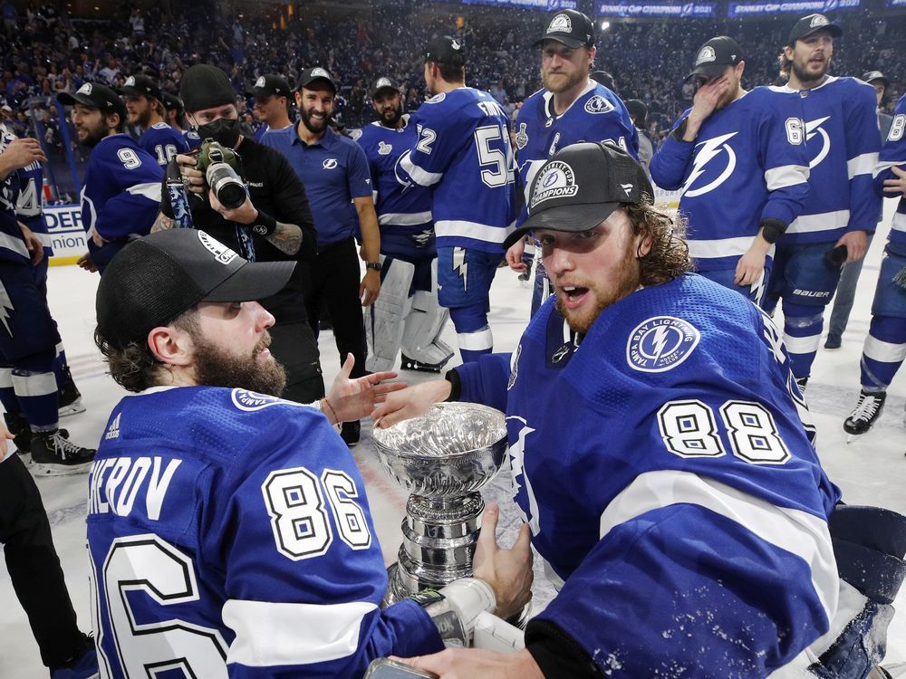 Lightning's sustained playoff success provides measuring stick for Flames