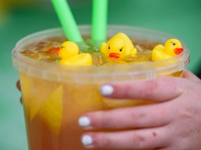 Duck Pond Lemonade, mit freundlicher Genehmigung von Family Squeezed Lemonade.