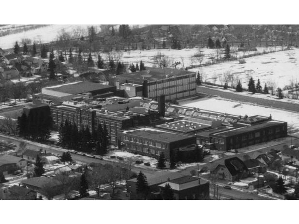 from-the-archives-first-high-school-grad-ceremonies-montreal-gazette