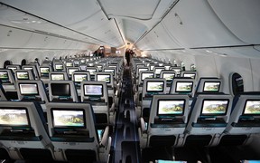 Cabine intérieure du Boeing 787 Dreamliner de WestJet, qui a commencé à voler en 2019.